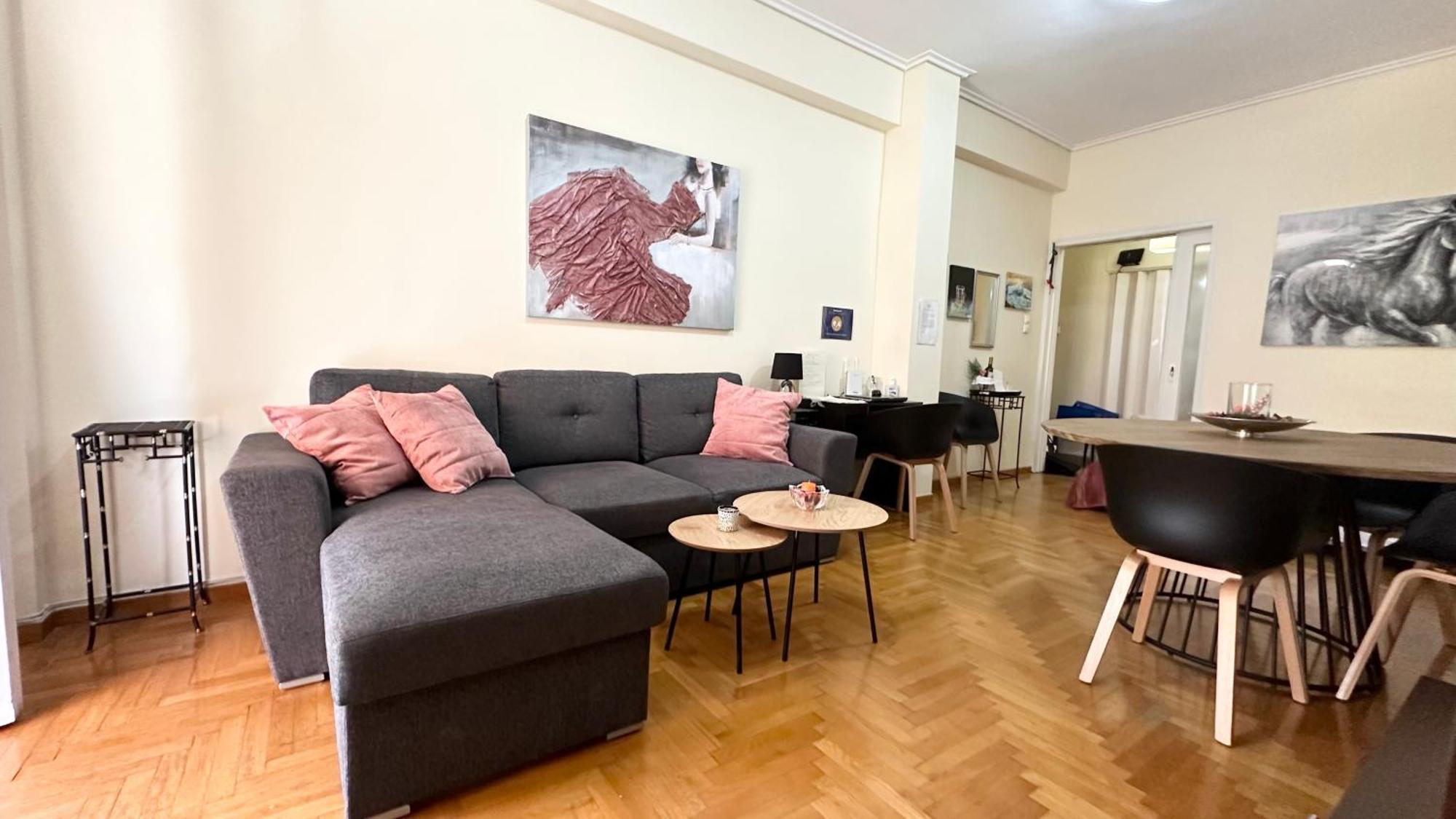 Harokopio Apartment In Афіни Екстер'єр фото